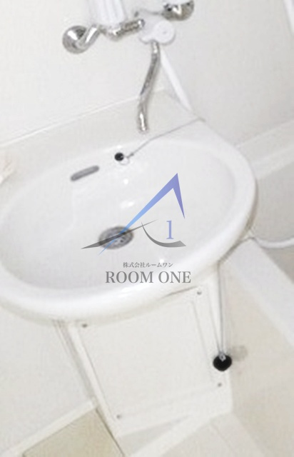 メゾンドフジの洗面所|洗面台です。