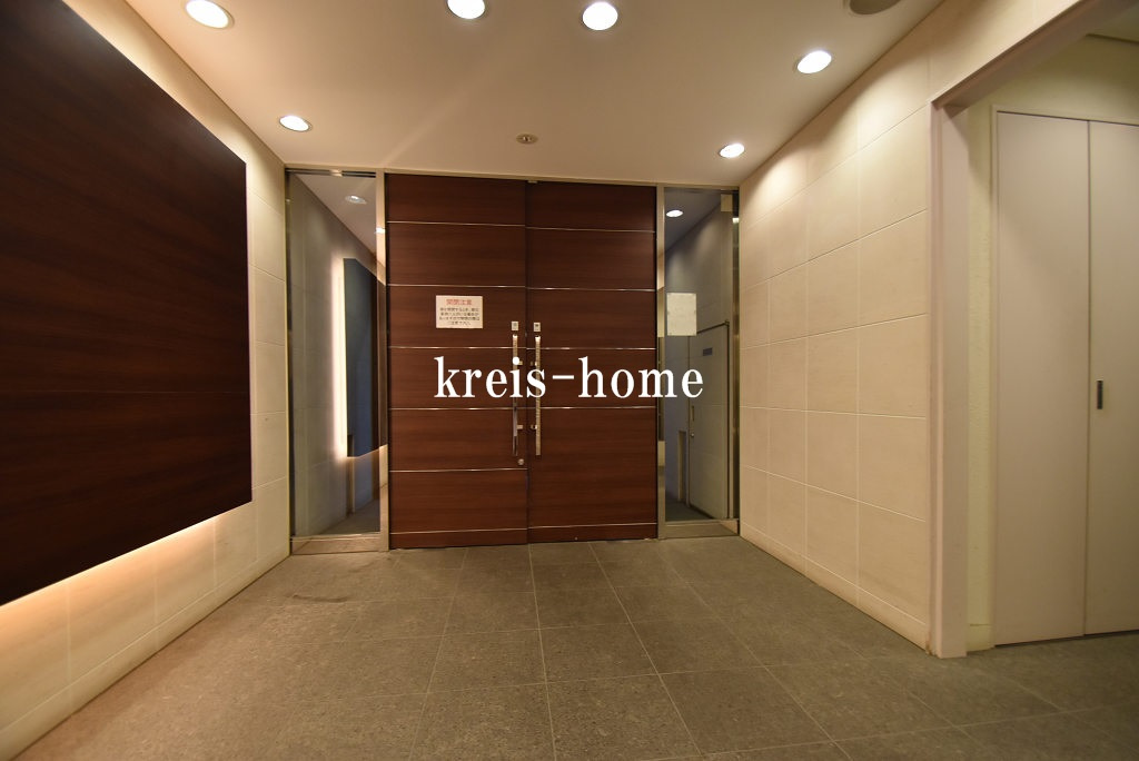 ｴﾙｳﾞｧｰｼﾞｭ神田神保町/ﾒﾃﾞｨｶﾙﾓｰﾙ神田神保町のエントランス