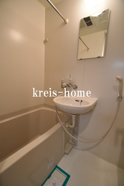 ｴﾙｳﾞｧｰｼﾞｭ神田神保町/ﾒﾃﾞｨｶﾙﾓｰﾙ神田神保町の浴室