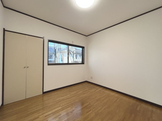 【洋室】 | 南アルプス市沢登　中古戸建　内外装フルリフォーム済み