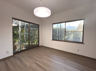 【洋室】 | 南アルプス市沢登　中古戸建　内外装フルリフォーム済み