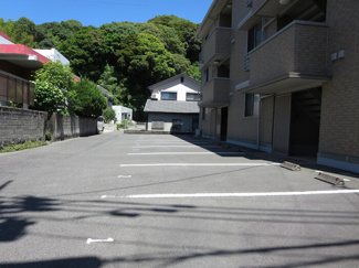 【駐車場】