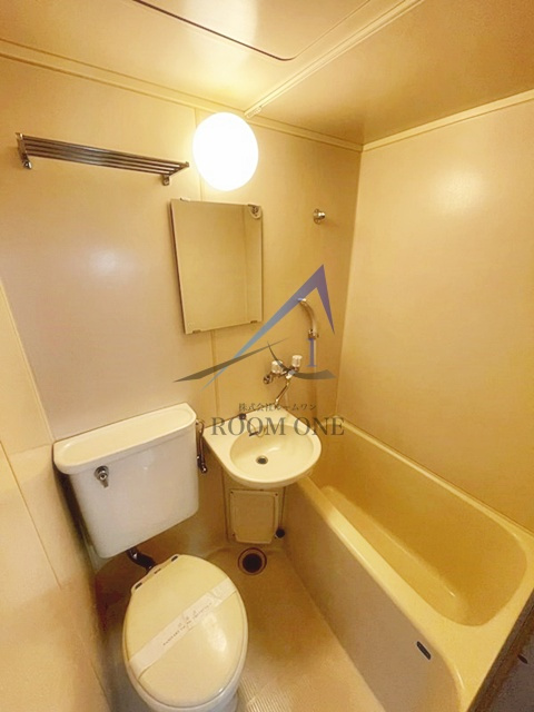 パレスハイツ千歳烏山の浴室|お風呂です。