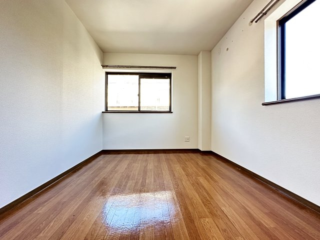 フォブールネオの洋室