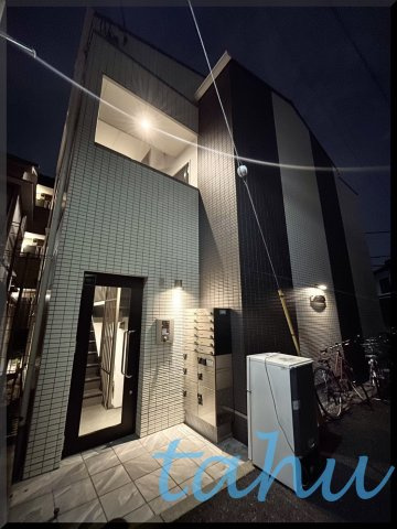 中野区東中野１丁目の賃貸マンションのエントランス