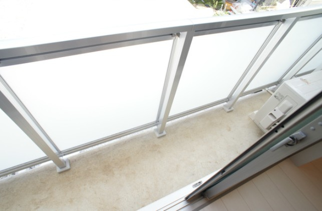 川崎市麻生区黒川のアパートのバルコニー