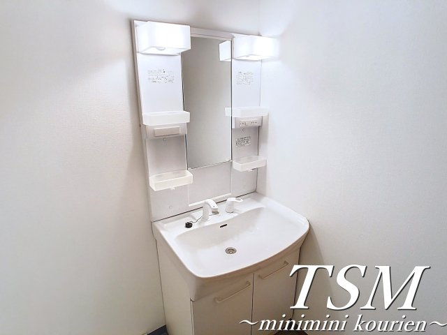 ビオラ翠香園の独立洗面台