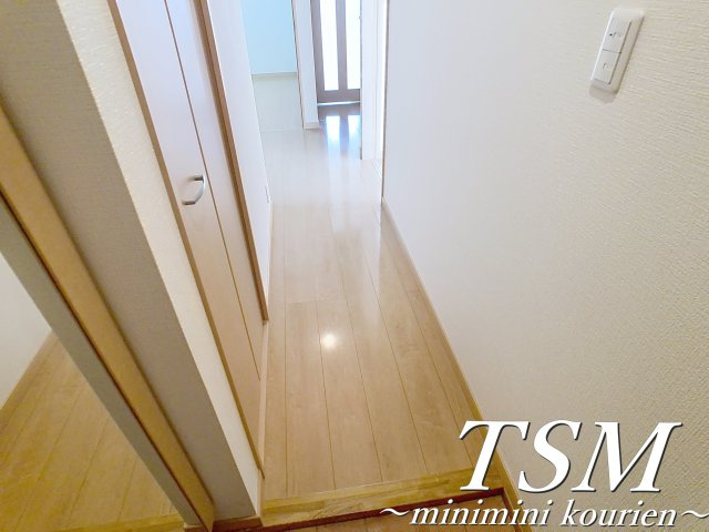 ビオラ翠香園の玄関