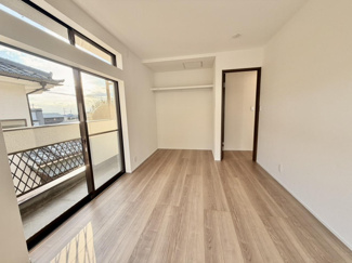 【洋室】 | 笛吹市石和町上平井　中古戸建　内外装フルリフォーム済