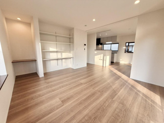 【居間・リビング】 | 笛吹市石和町上平井　中古戸建　内外装フルリフォーム済