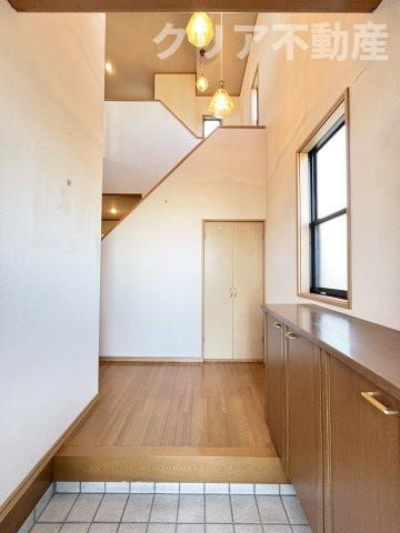 【玄関】 | 佐波郡玉村町樋越中古住宅