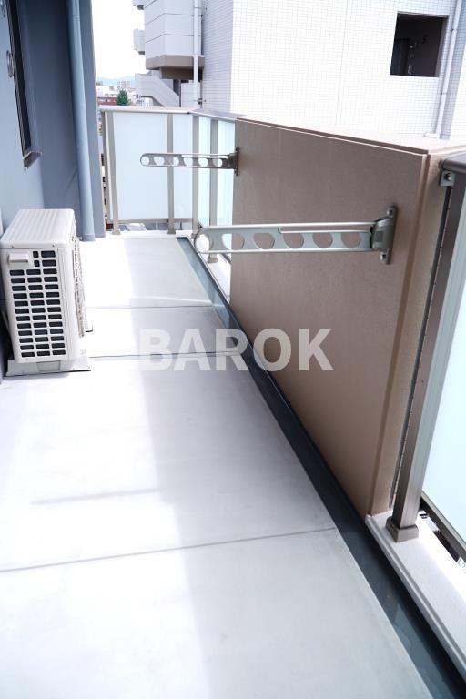 レフィナード博多のバルコニー