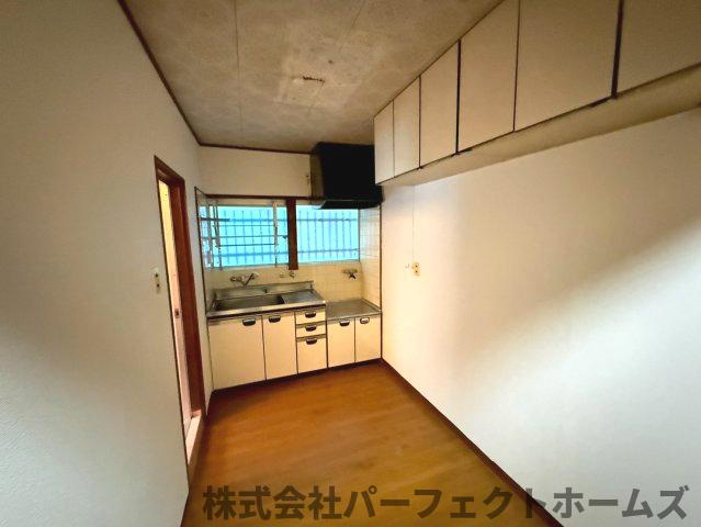 【居間・リビング】の画像