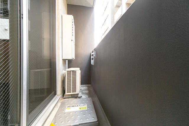 ＶＡＩＮＱＵＥＵＲ　ｉｗａｍｏｔｏｃｈｏのバルコニー