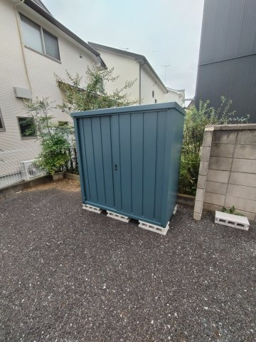 ハイツフォレストの収納|各部屋に専用の外置きの物置がございます。（無料）