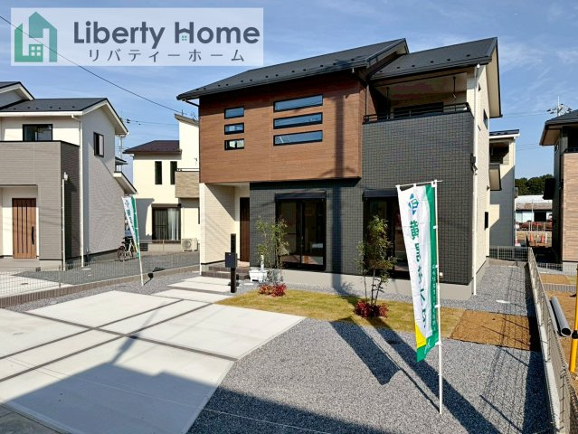 ワイウッドコート土浦市神立町第１期　新築戸建　8号棟の外観