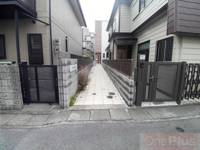 グランメール魚崎のエントランス