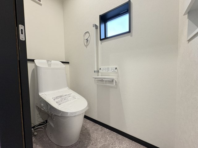 【トイレ】 | 本庄市小島6丁目　新築戸建　8号棟