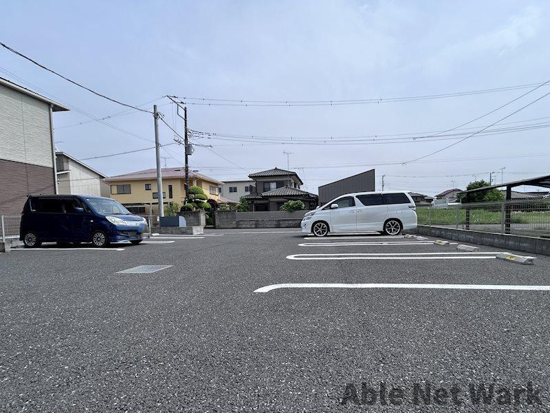 PLANETの駐車場|駐車場