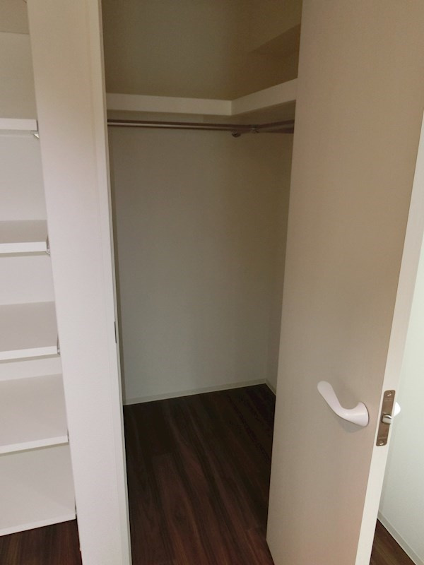 新品家具付きマンション新井16(KaGood東京)の収納