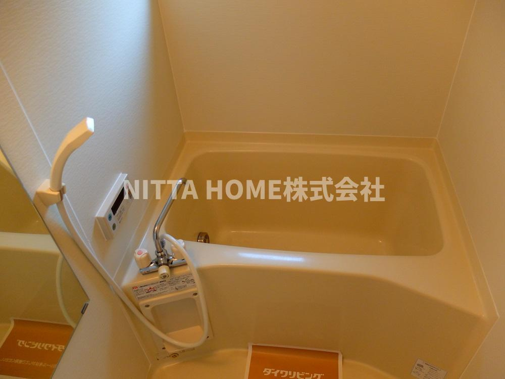 カンパーニュ黒岡 A棟の浴室|追炊き機能＆浴室乾燥機付きバスルーム★