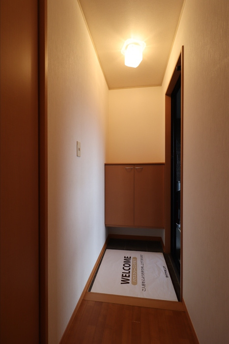 アリッサム２１　A棟の玄関