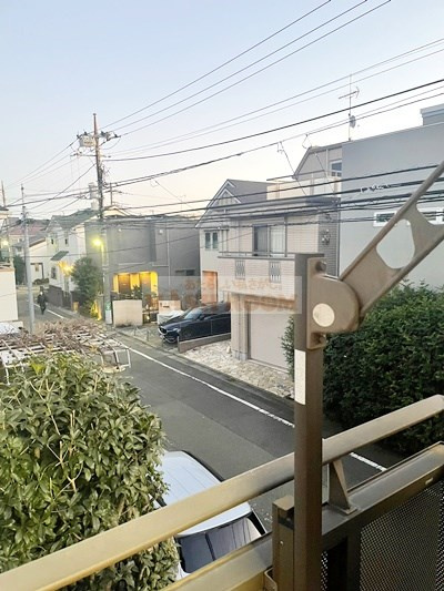 シュール松庵のバルコニー