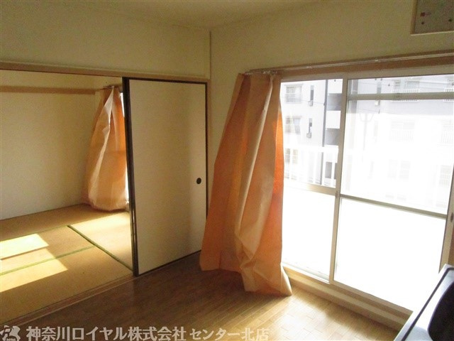 【居間・リビング】