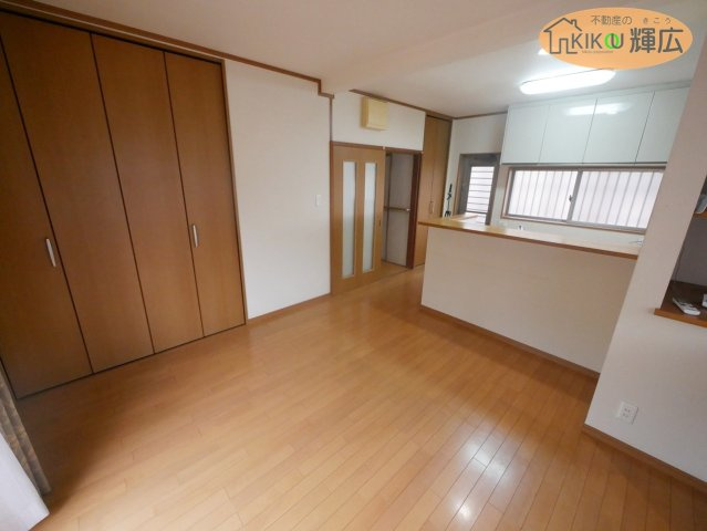 【居間・リビング】 | 加古川市平岡町新在家　中古戸建