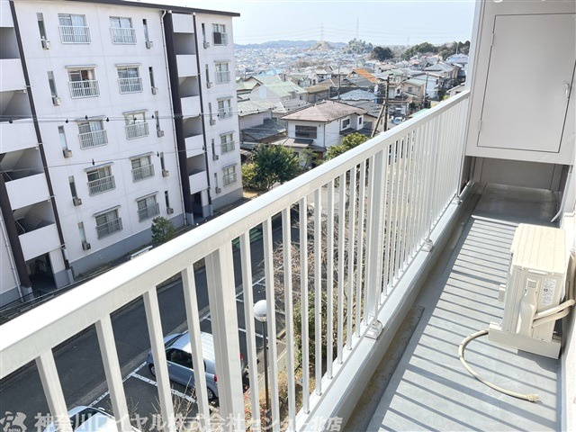 【バルコニー】