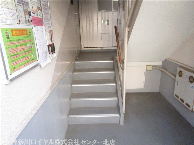 【エントランス】