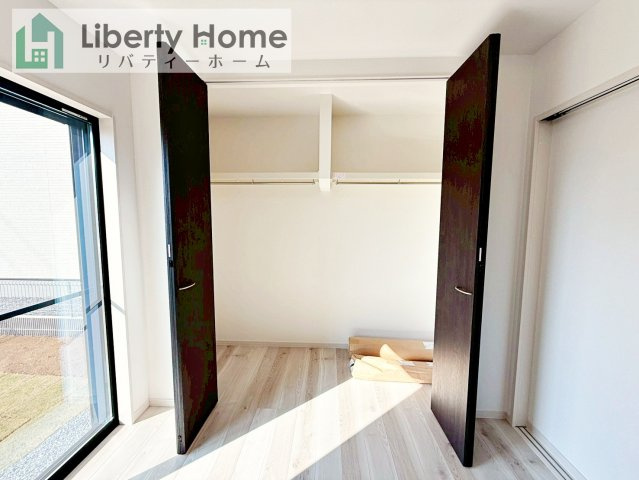 ワイウッドコート土浦市神立町第１期　新築戸建　9号棟の収納