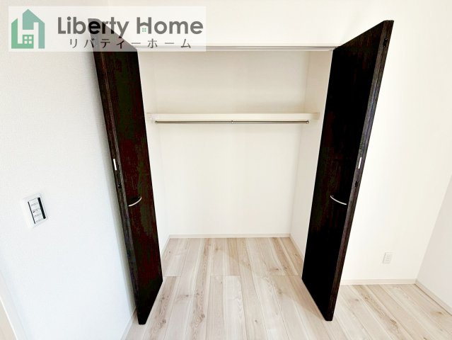 ワイウッドコート土浦市神立町第１期　新築戸建　9号棟の収納