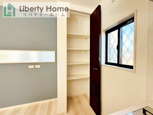 ワイウッドコート土浦市神立町第１期　新築戸建　9号棟のキッチン