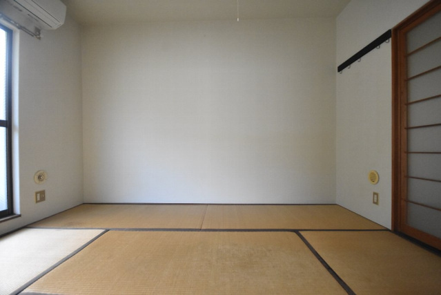 YKコーポ３の居間・リビング