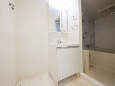 【洗面所】 | セイル淀屋橋 | ゆったりとスペースのある洗面所