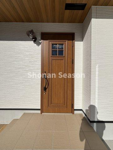 【玄関】 | 断熱性の高さなど、機能・デザイン性に優れたお住まいを新居にぜひご検討下さい。