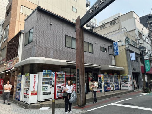 久太郎町3丁目店舗の外観
