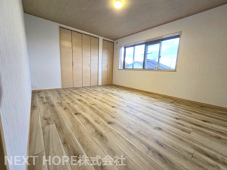 【洋室】 | 川西市けやき坂４丁目中古戸建 | ２階洋室10帖です♪リフォーム済みで即ご入居していただけます！！