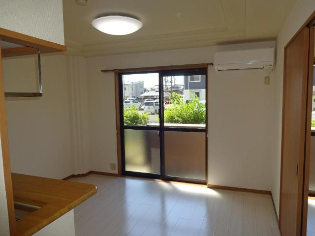 プロニティ　オオフク壱番館の居間・リビング|リビング