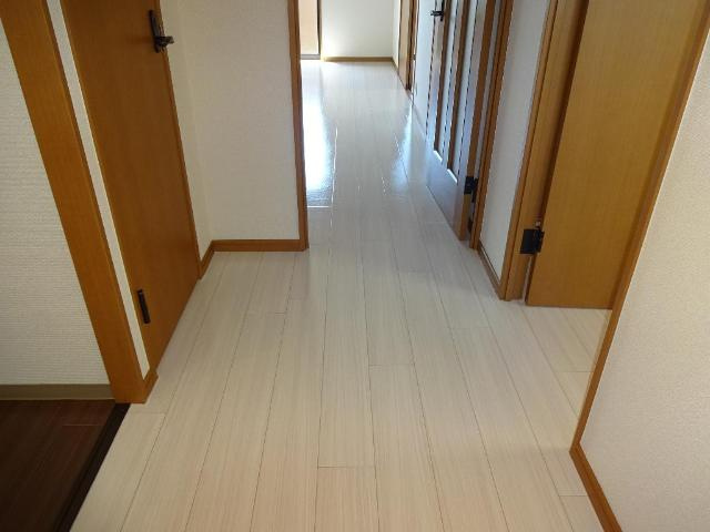 プロニティ　オオフク壱番館の内装|廊下