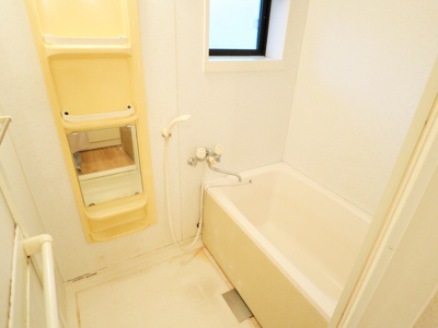 【浴室】 | 堀の内ハイム | 窓付きで湿気対策も◎