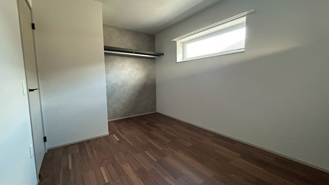 久留米市江戸屋敷2丁目の洋室