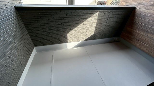 久留米市江戸屋敷2丁目のバルコニー