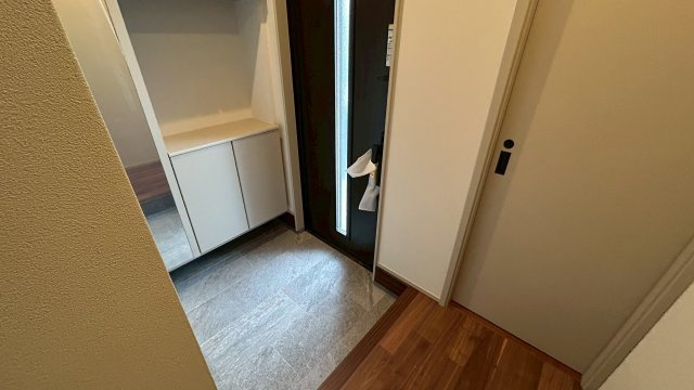 久留米市江戸屋敷2丁目の玄関