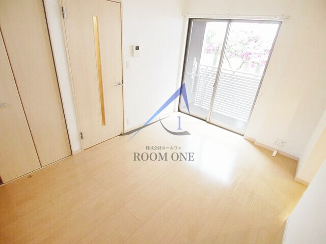 Ｍａｉｓｏｎ　ＨＡＬＵの居間・リビング|洋室のお部屋です。