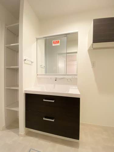 Ｃａｓａ　Ｒｅｇｉｏ　Ｍｉｓｕｊｉの洗面所|忙しい朝には欠かせない洗面所です