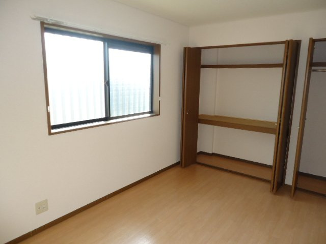 ロイヤルハイツ藤田の内装|洋室