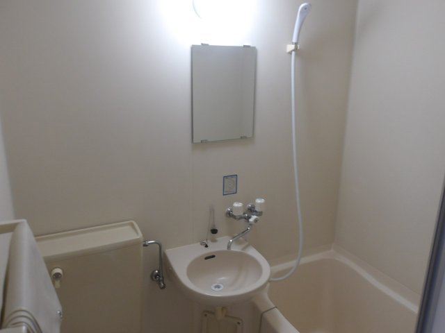 ヴィラＡの浴室|日々の暮らしに欠かせないお風呂です