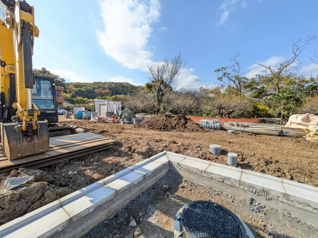 八王子市　弐分方町　建築条件付き売地の前面道路含む現地写真|～南西6ｍ道路に面しています～